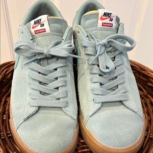 Nike SB Supreme Light Blue Sneakers